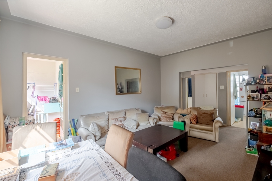 2 Bedroom Property for Sale in Sea Point Western Cape